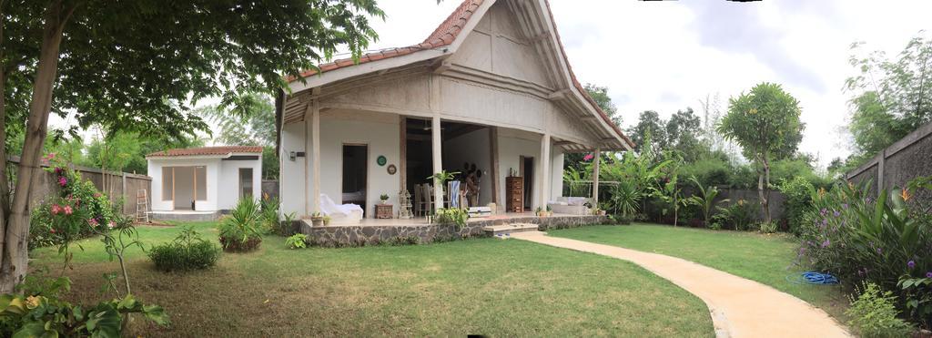 Villa Coral เปมูเตรัน ภายนอก รูปภาพ