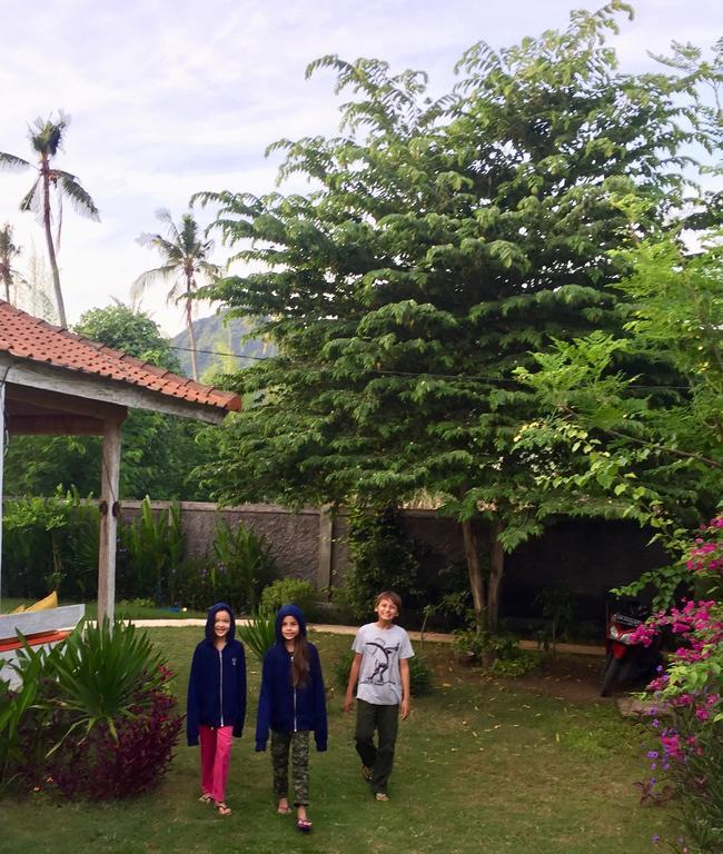 Villa Coral เปมูเตรัน ภายนอก รูปภาพ
