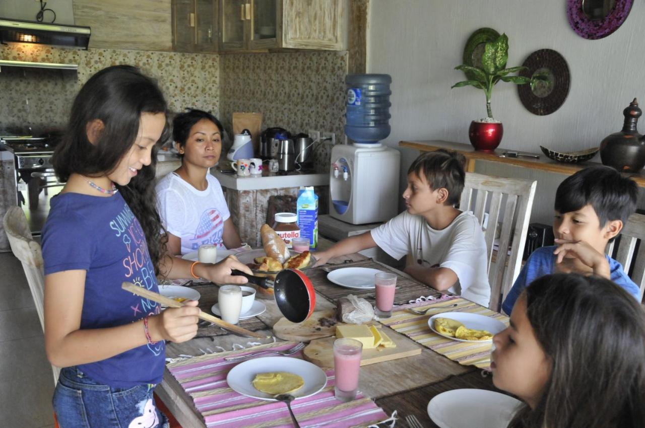 Villa Coral เปมูเตรัน ภายนอก รูปภาพ
