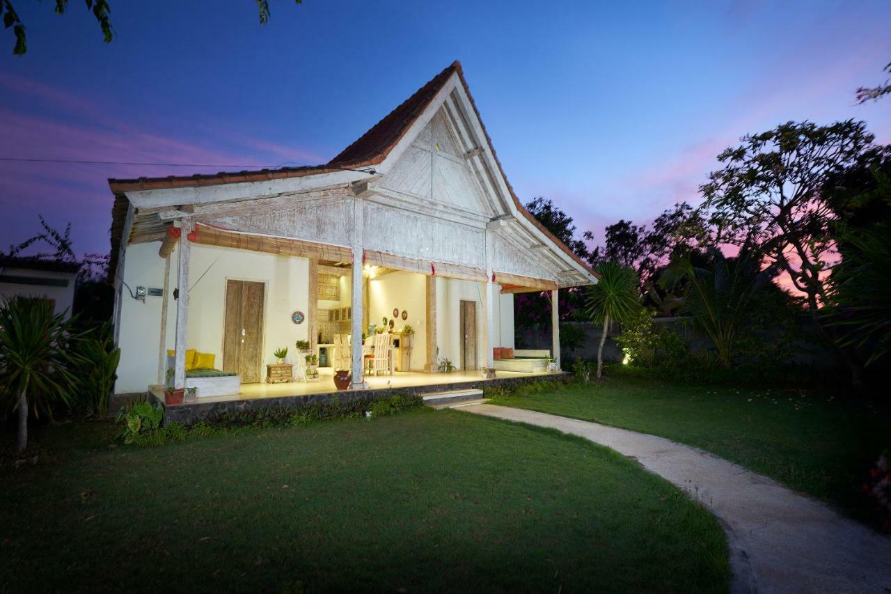 Villa Coral เปมูเตรัน ภายนอก รูปภาพ